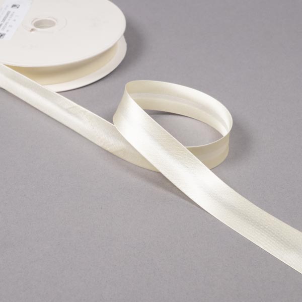 20MM SATIN BIAS BINDING 20M REEL 2002 Ivory