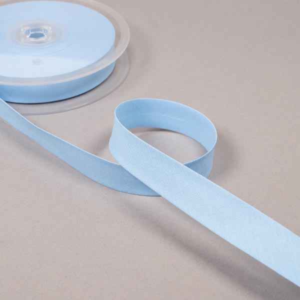 30MM CENTER FOLD POLYCOTTON BIAS 25M 1127 Pale Blue