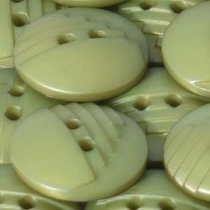 S LAYERED EFFECT 2 HOLE 18MM GREEN (20) 231131