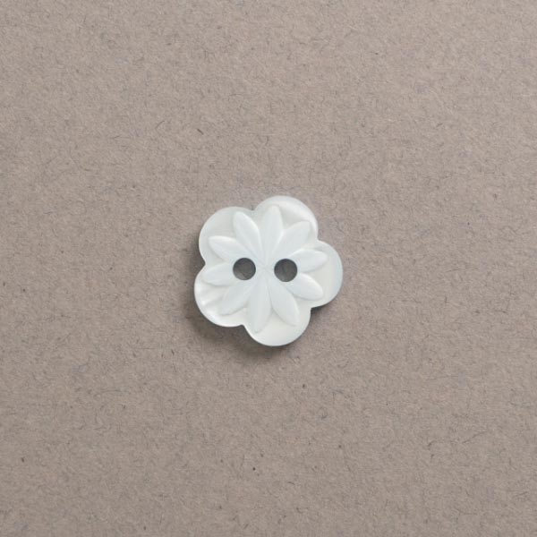 2 HOLE FLOWER CURVED EDGES 50PCS 22