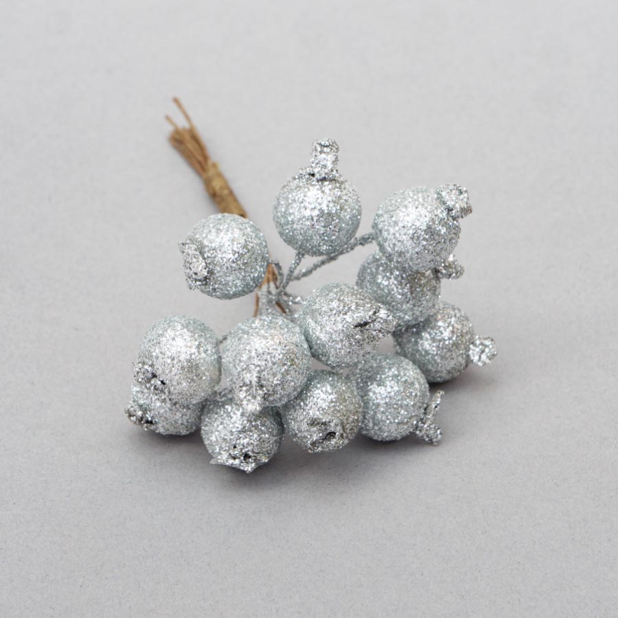 12 HEAD SILVER GLITTER BERRY BUNCH