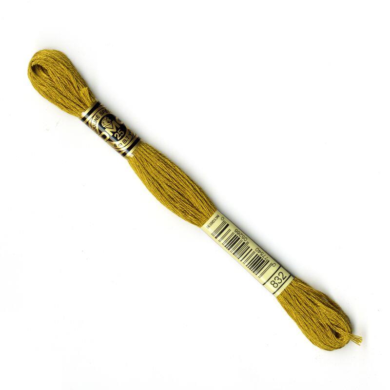 MOULINE EMBROIDERY THREAD 832