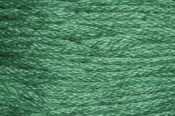 STRANDED EMBROIDERY THREAD 24 SKEINS 8M 7215