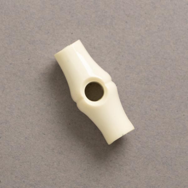 25MM TOGGLES CREAM 50PCS 8