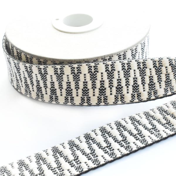 38MM ZIG ZAG WEBBING 10M 326F