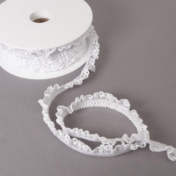 00 WHITE STRETCH RUFFLE LACE 10M 0
