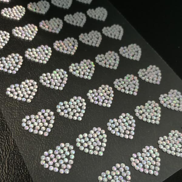 15X15MM HEART SHAPED GEMS 40PCS 10 SHEETS IRID