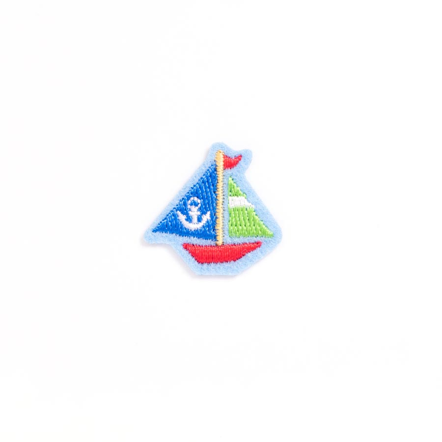 MOTIF SAIL BOAT 4163