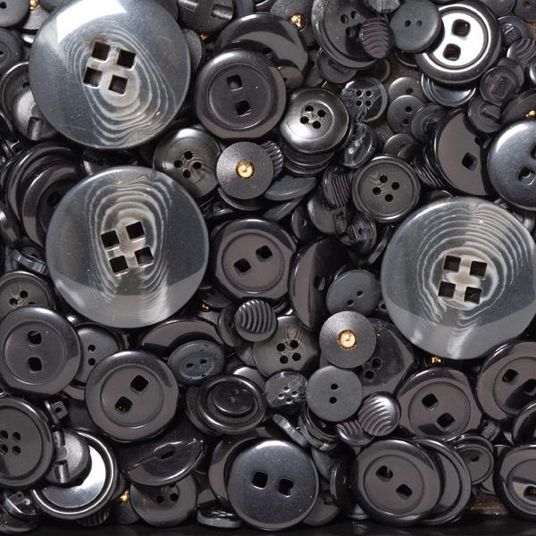 250G 01 BLACK ASSORTED BUTTONS 1