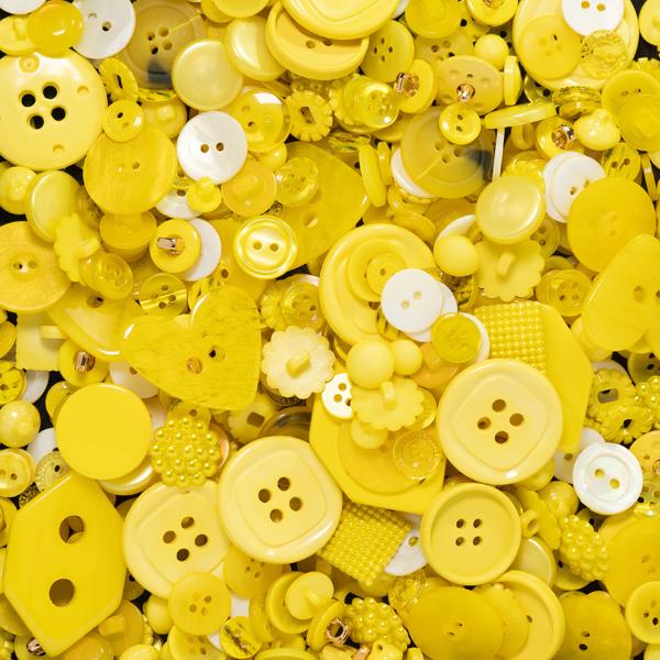 250G 08 YELLOW ASSORTED BUTTONS 8