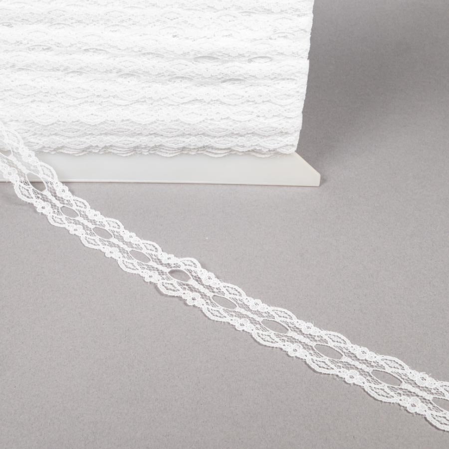25MM FLAT SLOTTED LACE WHITE